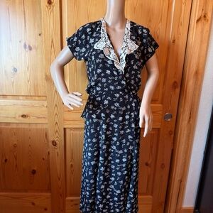 Vintage Carole Little Does 40s Dress Size 6 Black Floral Lace Trim